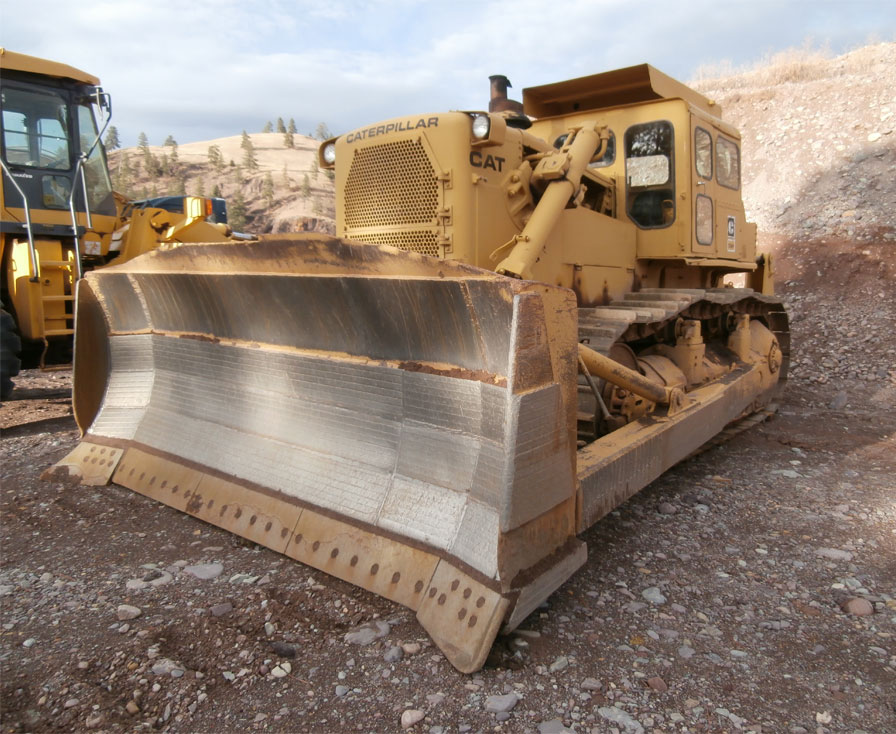 How to purchase heavy machinery for sale and get the best possible discount on the Cat D9H dozer