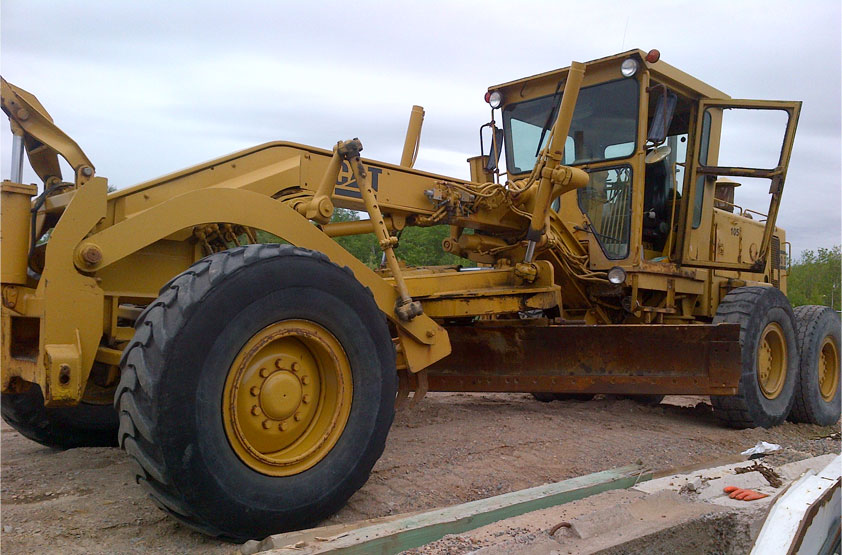 Know the basic important information while operating a heavy motor grader machine
