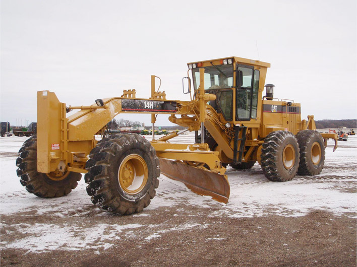 Major features, utility and user-friendly functions of the Cat 14H motor grader