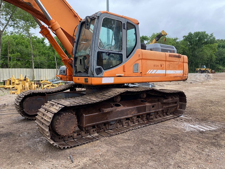 Dossan Excavator for sale