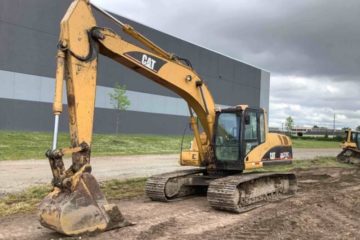 How to do productive digging with CAT 320CL excavators