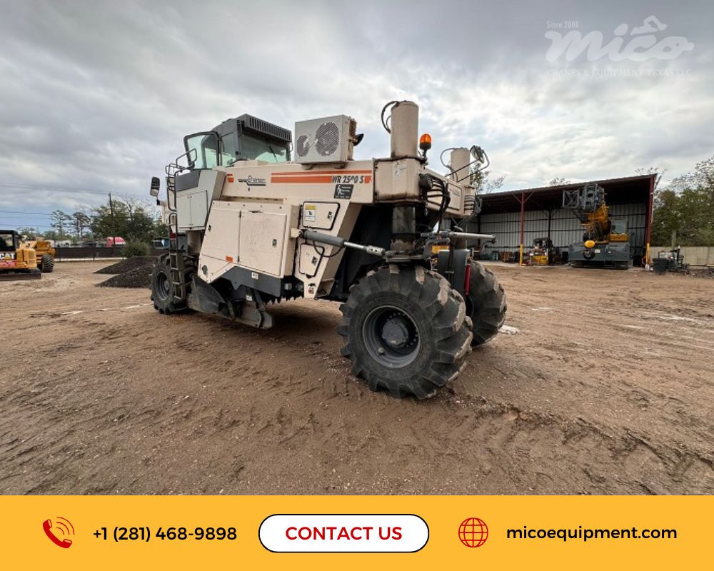 Used 2012 Wirtgen WR2500S Soil Stabilizers Reclaimers for Sale in Houston Texas