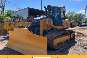 Deere Crawler Dozer for Rent in HOUSTON, TEXAS