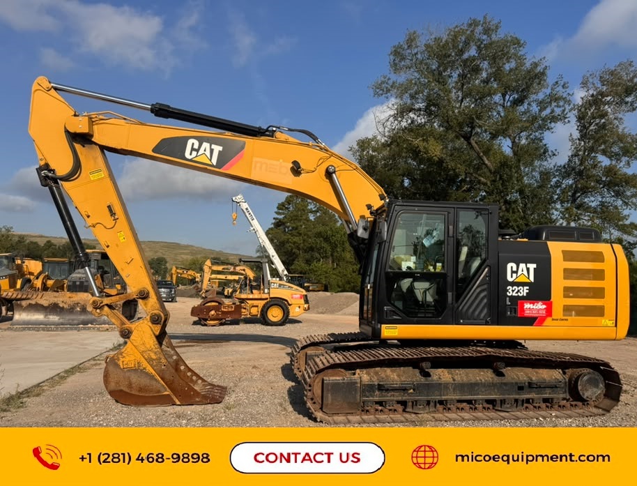 CAT 323 Track Excavator