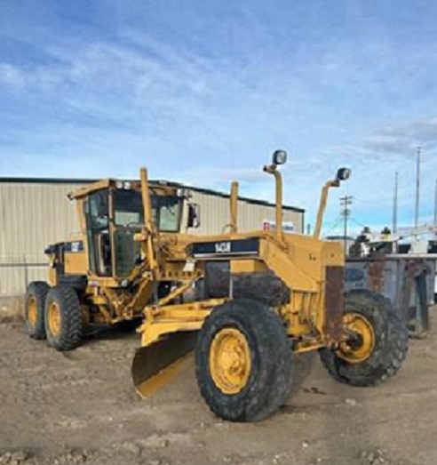 2004 CAT 143H