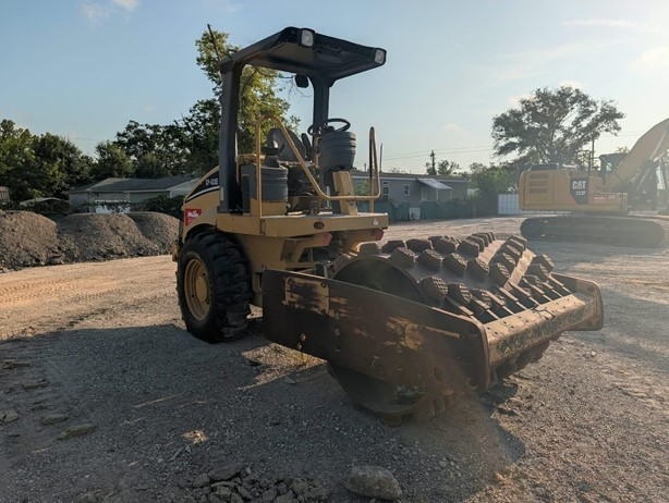 2002 Caterpillar CP-433E Heavy Duty Soil Roller