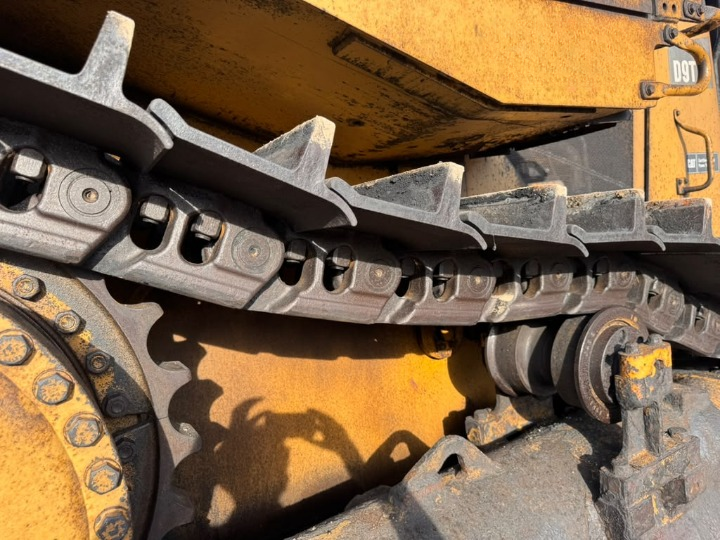 2005 Caterpillar D9T Dozer Track Chain Links