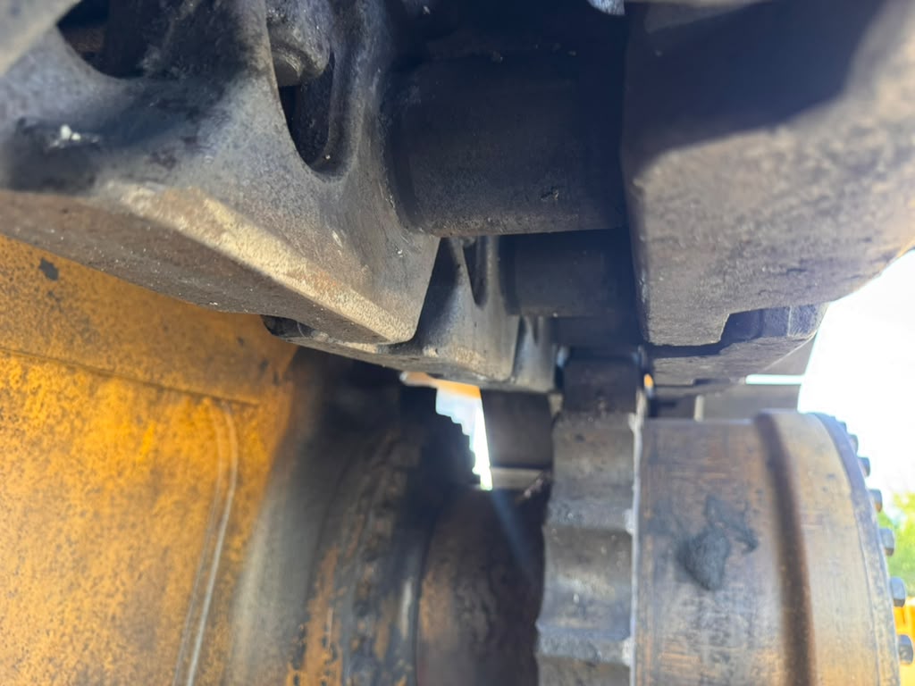 2005 Caterpillar D9T Track Pin Bushing Inspection Used Equipment For Sale