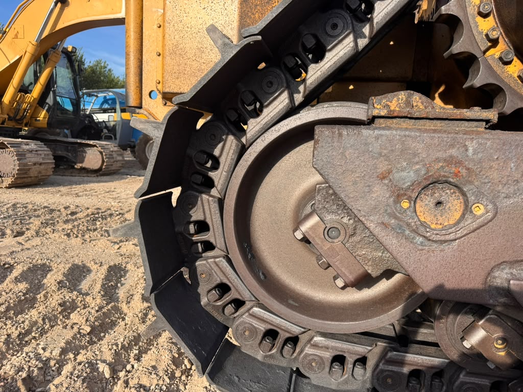 2005 Caterpillar D9T Front Track Idler Wheel Used Equipment