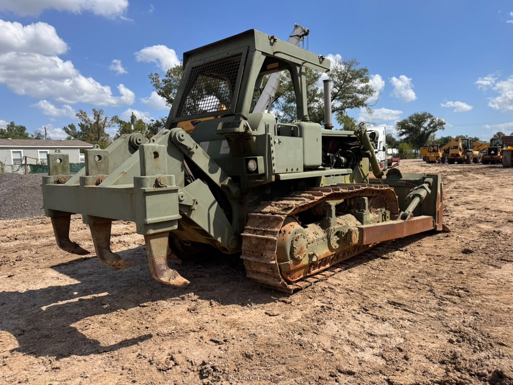 USED CATERPILLAR D7G EX-ARMY CRAWLER DOZER FOR SALE for sale