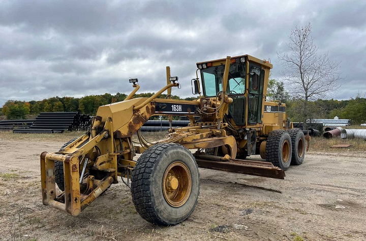 1998 CAT 163H Motor Grader
