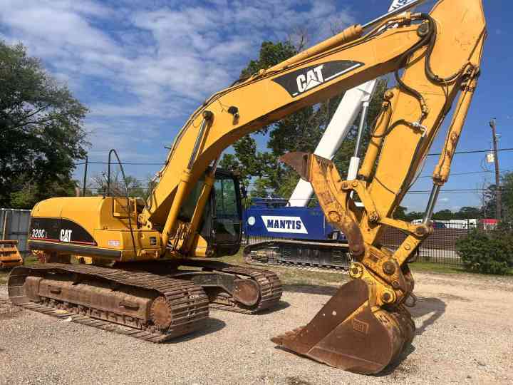 2001 CAT 320CL