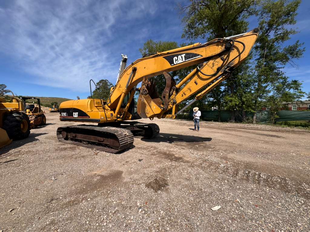 2002 CATERPILLAR 320CL