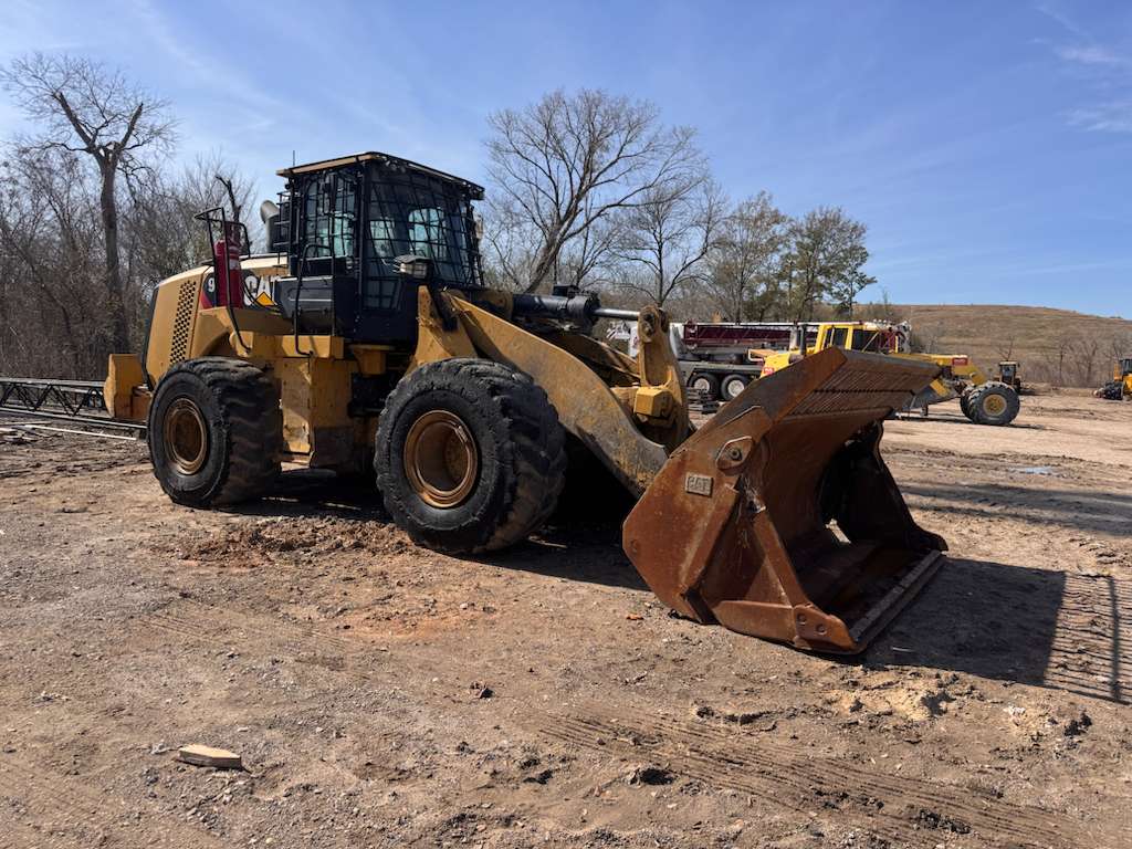 2014 CATERPILLAR 966M