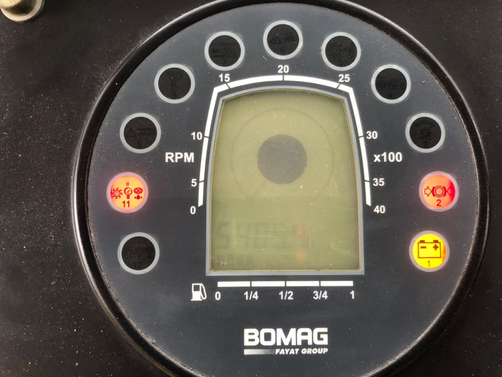 2014 Bomag MPH122-2 Soil Stabilizer Dashboard Digital Hour Meter Gauge