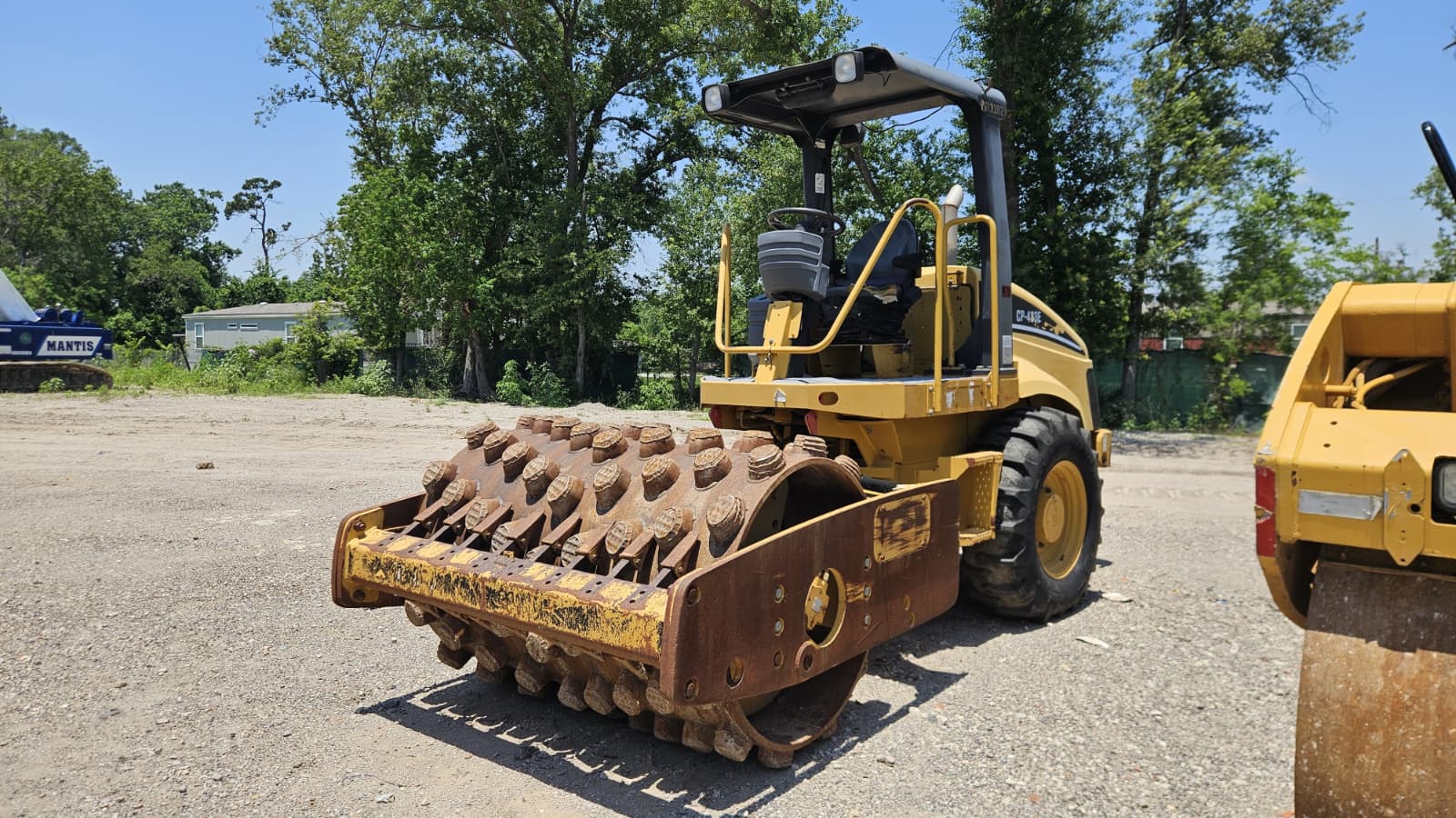 2002 CATERPILLAR CP-433E